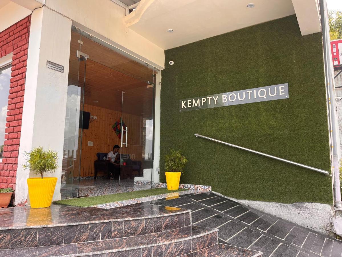 Kempty Myst Resort, Mussoorie - A Comfortable Stay Exterior photo
