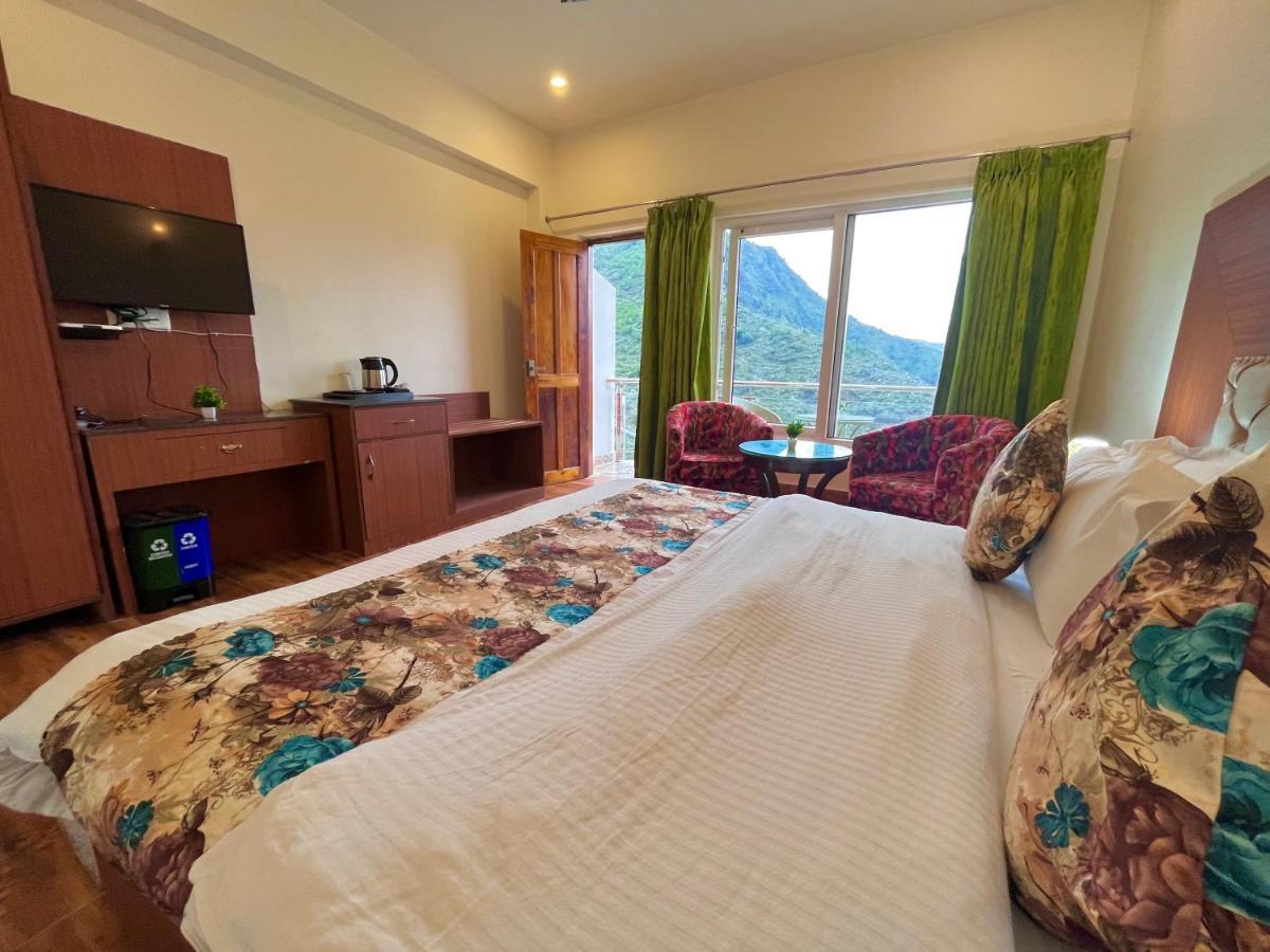 Kempty Myst Resort, Mussoorie - A Comfortable Stay Exterior photo